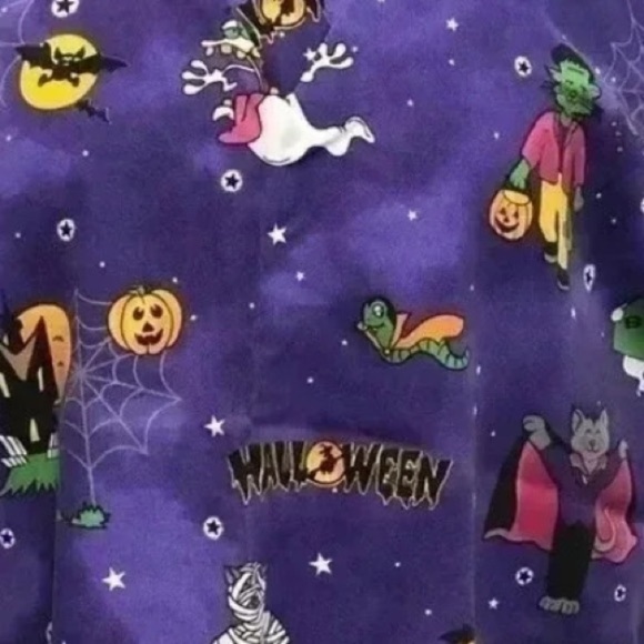 Simply Basic Purple Halloween Scrub Top | Size L - Picture 5 of 7